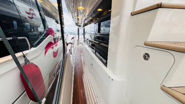 2022 SIRENA 68 