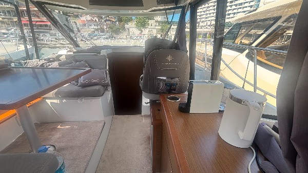 2017 JEANNEAU MERRY FISHER 895