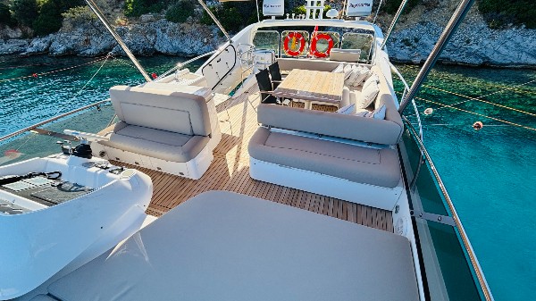 2010 SUNSEEKER MANHATTAN 70