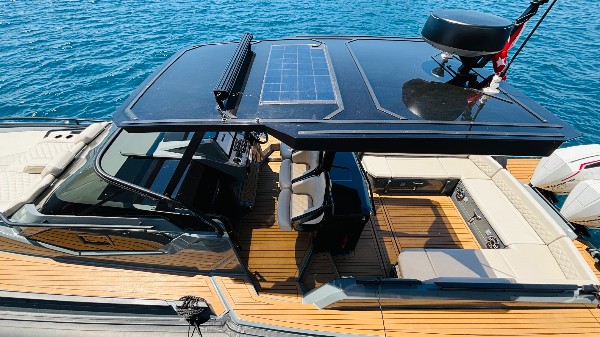 2022 SALPA SOLEIL 42 