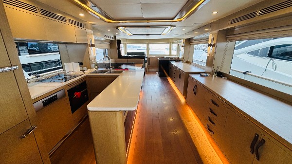 2022 SIRENA 68 