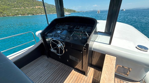 2014 CUSTOM STEEL TRAWLER 21M