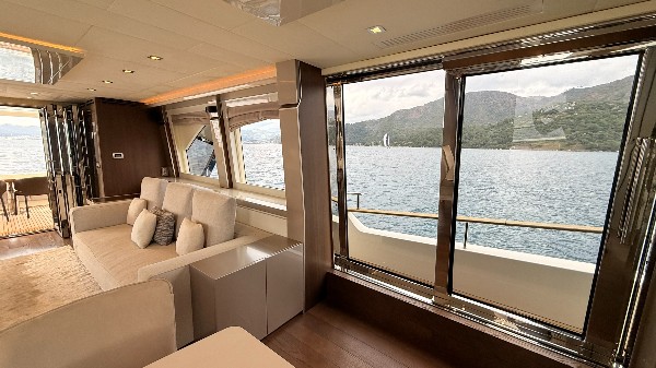 2020 MONTE CARLO YACHTS 80