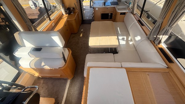 2023 GREENLINE 40 HYBRID