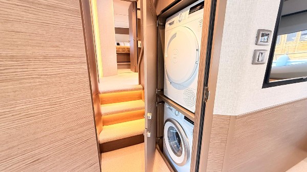 2024 PRINCESS F65