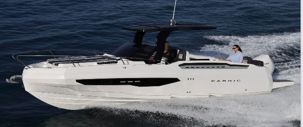 2025 KARNIC R8 HT