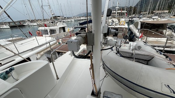 2009 BENETEAU SWIFT TRAWLER 42