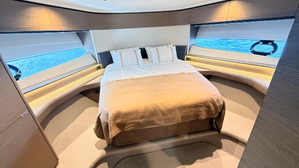 2024 PRINCESS F65