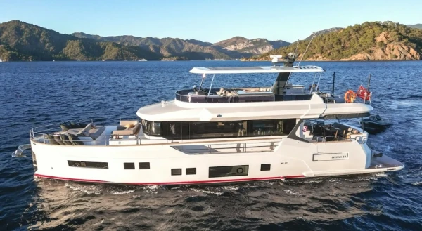 2023 SIRENA 68 MOTOR YACHT 20 M