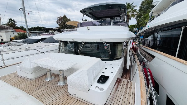 2022 SIRENA 68 
