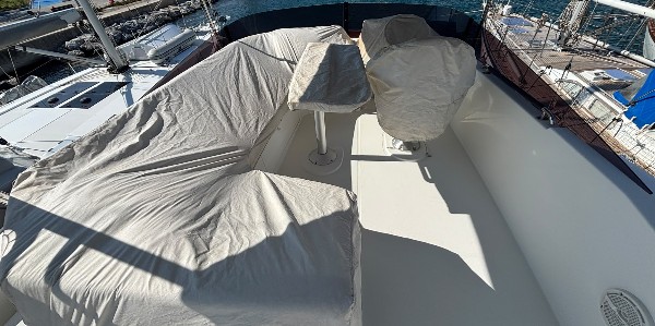 2018 BENETEAU SWIFT TRAWLER 35