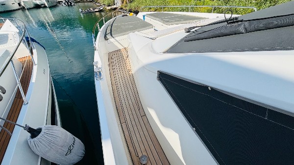 2017 NUMARINE 62 FLY