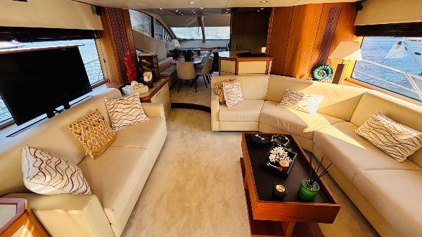 2010 SUNSEEKER MANHATTAN 70