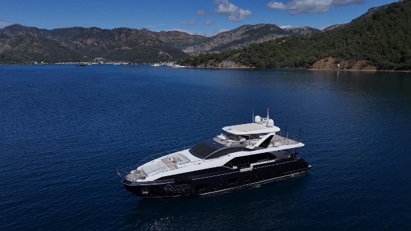 2022 AZIMUT GRANDE 27
