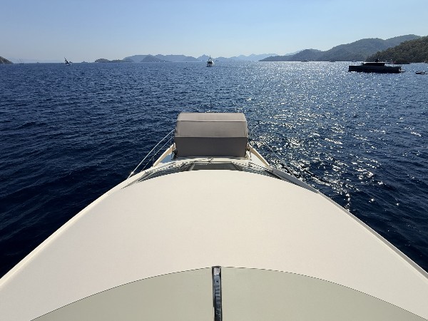 2010 NUMARINE 78 FLY