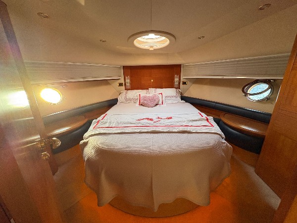 2006 AZIMUT 55 E