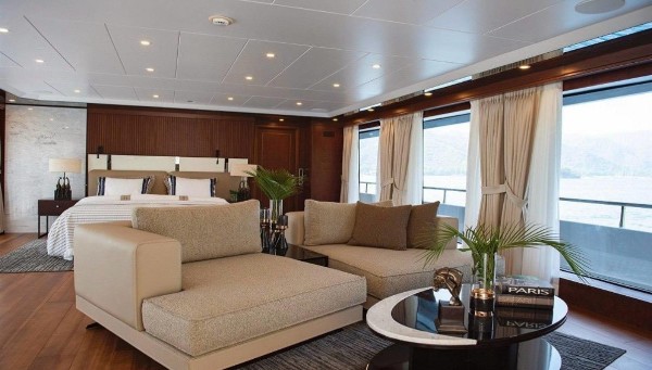 2010/2023 MOTOR YACHT 46 M