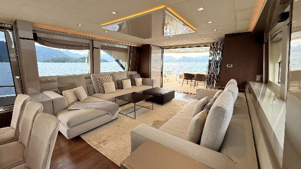 2020 MONTE CARLO YACHTS 80