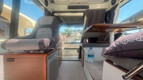 2017 JEANNEAU MERRY FISHER 895