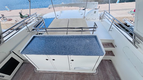 2008 TRADER 64 
