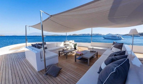 2010/2023 MOTOR YACHT 46 M