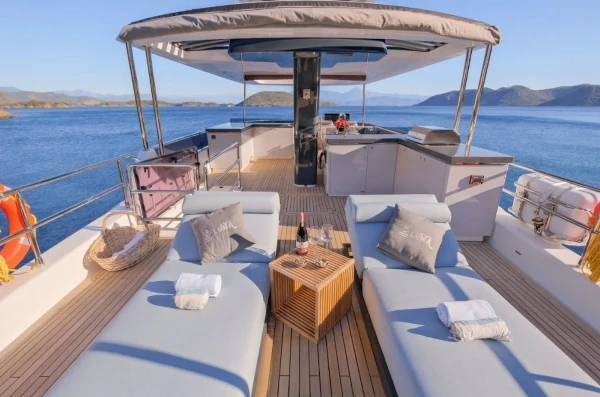 2023 SIRENA 68 MOTOR YACHT 20 M
