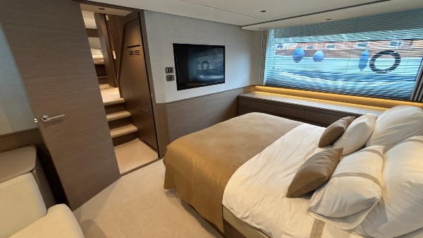2023 PRINCESS F65