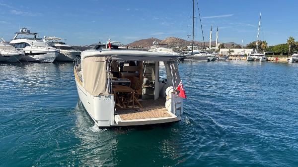 2023 GREENLINE 40 HYBRID