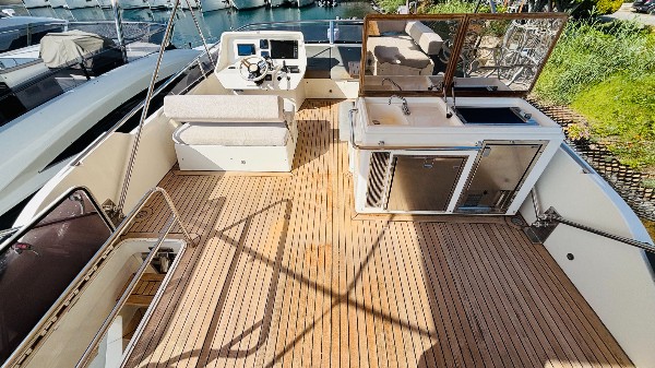 2017 NUMARINE 62 FLY