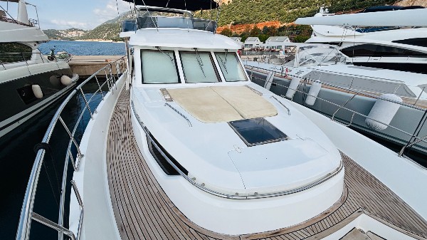 2008 TRADER 64 
