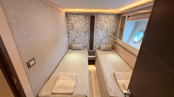 2020 MONTE CARLO YACHTS 80