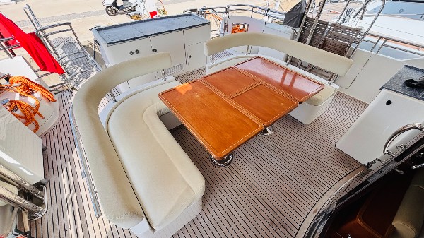 2008 TRADER 64 