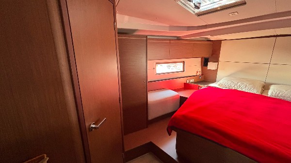 2022 BENETEAU OCEANIS 51.1