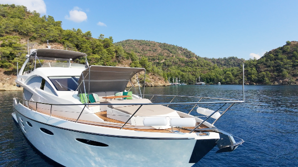 2010 NUMARINE 78 FLY