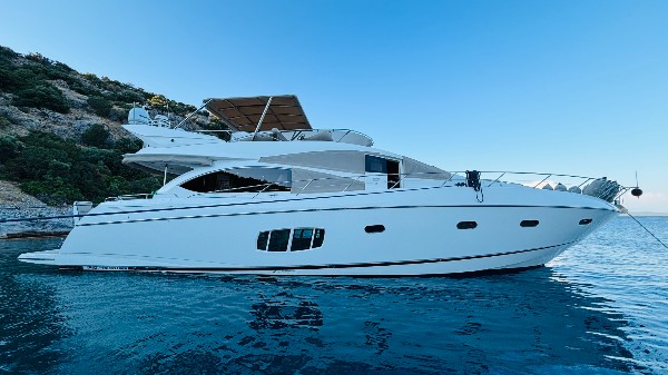 2010 SUNSEEKER MANHATTAN 70