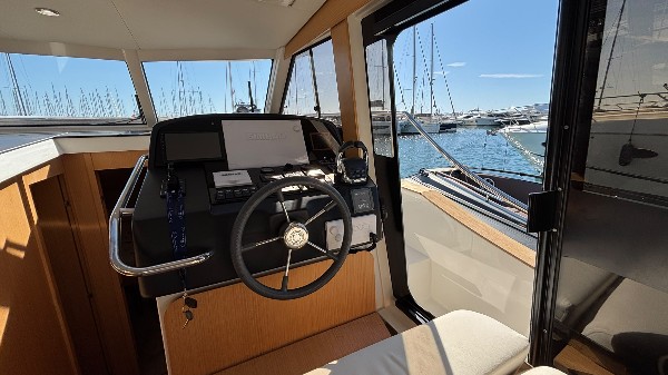 2023 GREENLINE 40 HYBRID