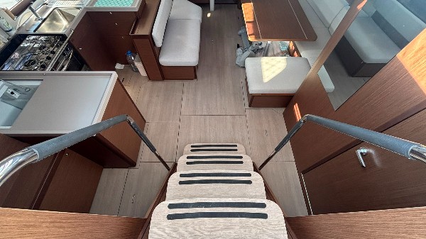 2022 BENETEAU OCEANIS 51.1