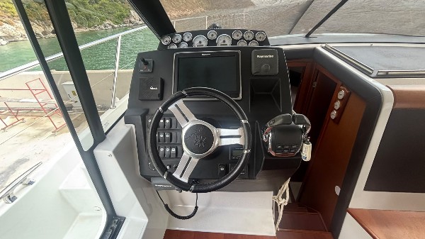 2017 JEANNEAU NC 11