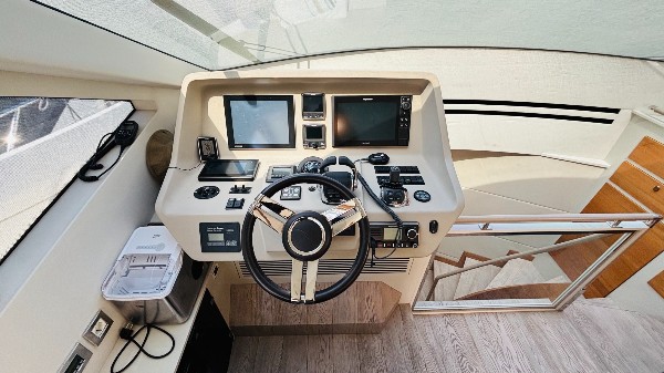 2017 NUMARINE 62 FLY
