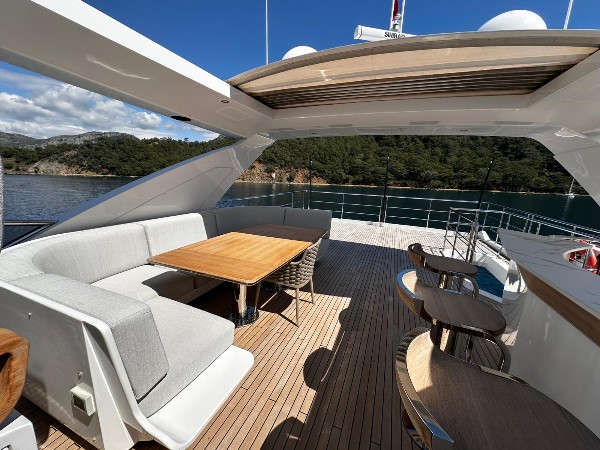 2022 AZIMUT GRANDE 27