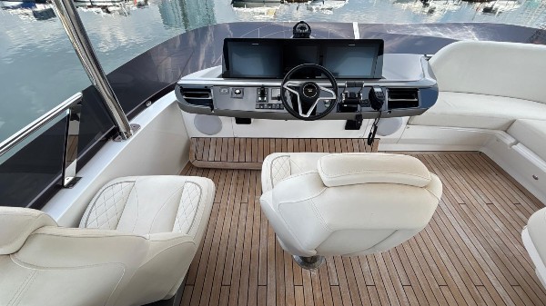2023 PRINCESS F65