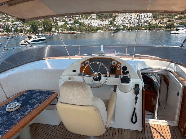 2009 BENETEAU SWIFT TRAWLER 52