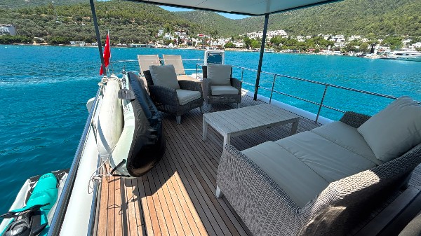 2014 CUSTOM STEEL TRAWLER 21M