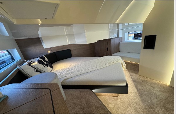 2026 COBRA YACHTS CAMPIONE 41 COUPE