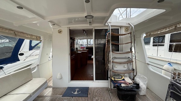 2009 BENETEAU SWIFT TRAWLER 42