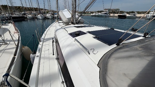 2017 JEANNEAU 51