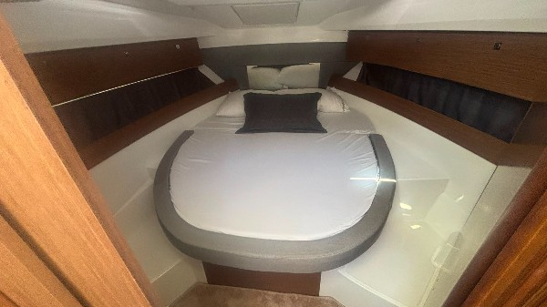 2017 JEANNEAU MERRY FISHER 895
