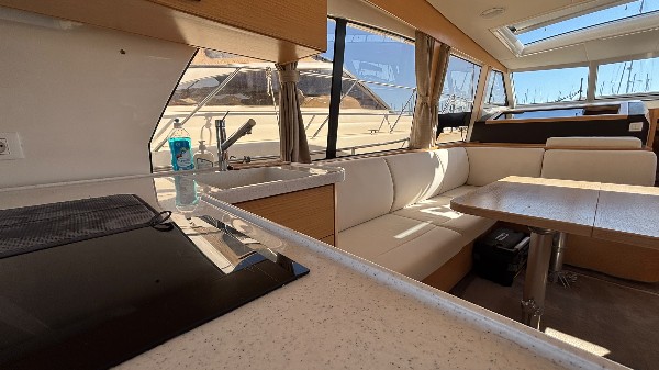 2023 GREENLINE 40 HYBRID