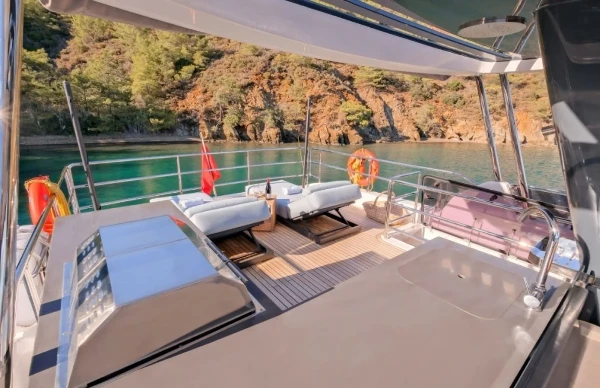 2023 SIRENA 68 MOTOR YACHT 20 M