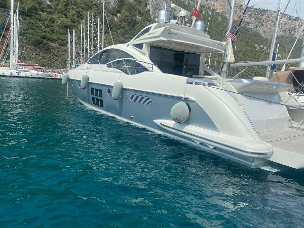 2012 AZIMUT 62S